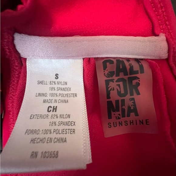 Pinkish Red Ruffled Bikini Top - Picture 2 of 3